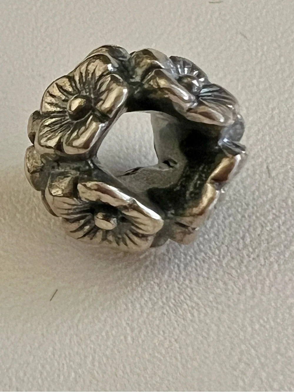 Trollbeads Elderflowers SKU: TAGBE-50018